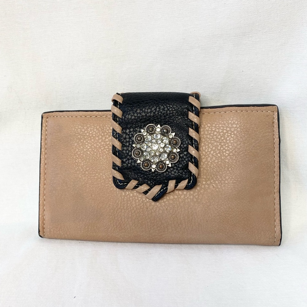 Beez brand wallet pink and black genuine leather with rhinestones